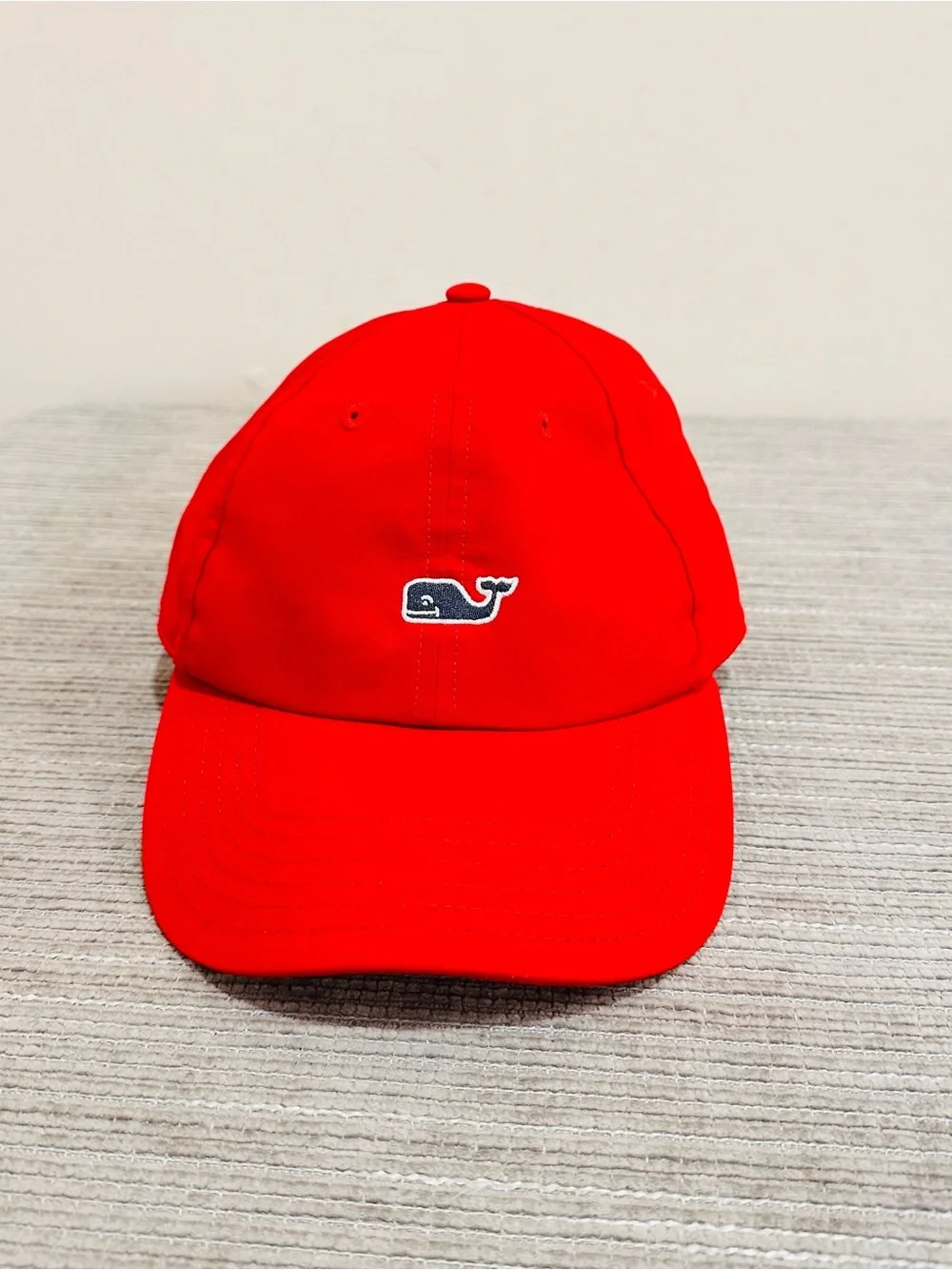 Vineyard Vines Red Men’s Baseball Hat Self Fastening Strap Snapback